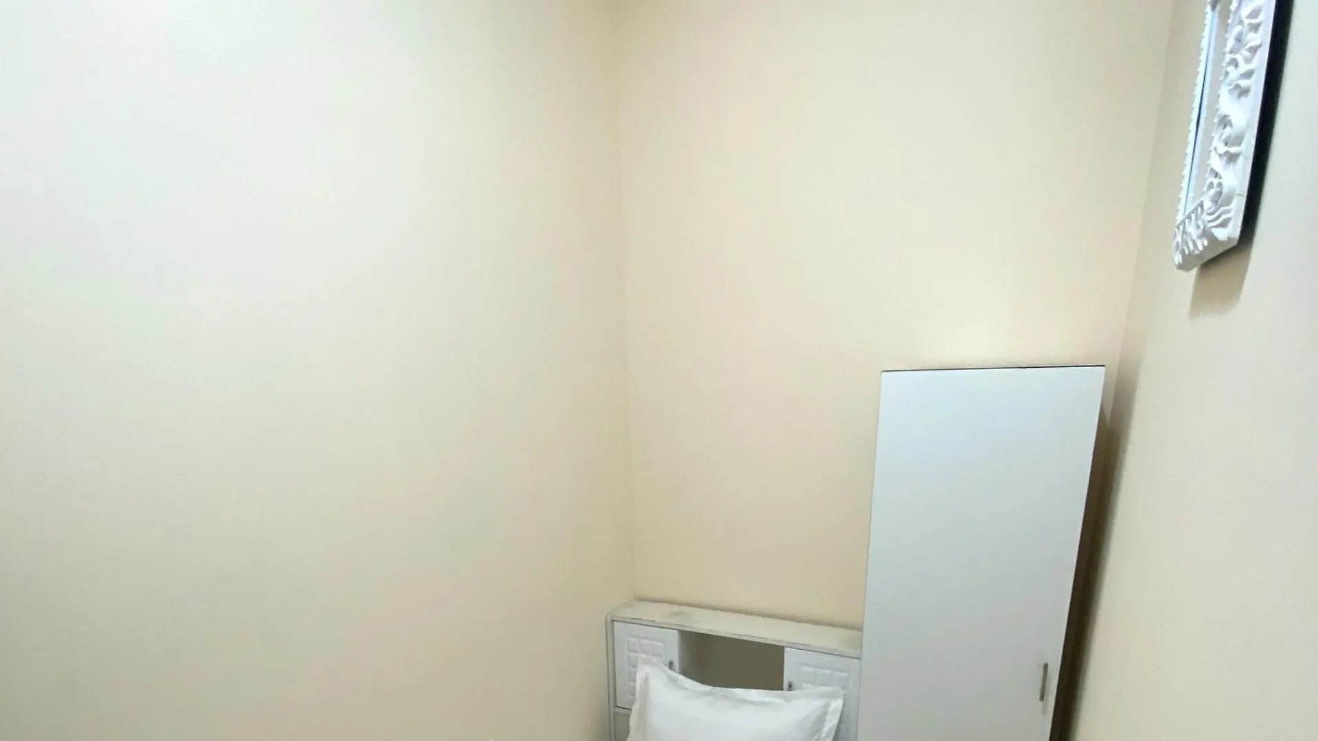 Low Priced New Residential Rooms For Rent In Dubai Near Dafza Metro Station Apartment
